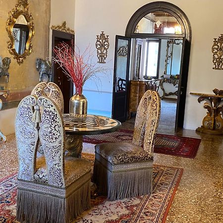 Console Palais Hotel Венеция Екстериор снимка