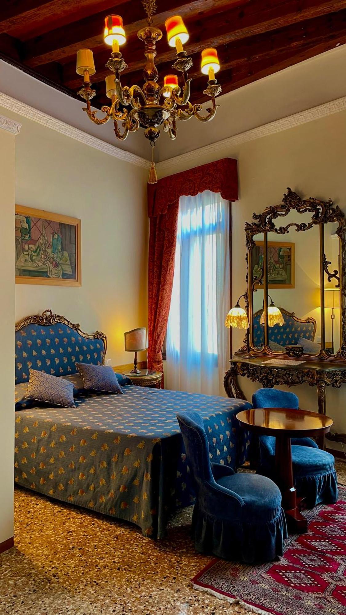 Console Palais Hotel Венеция Екстериор снимка