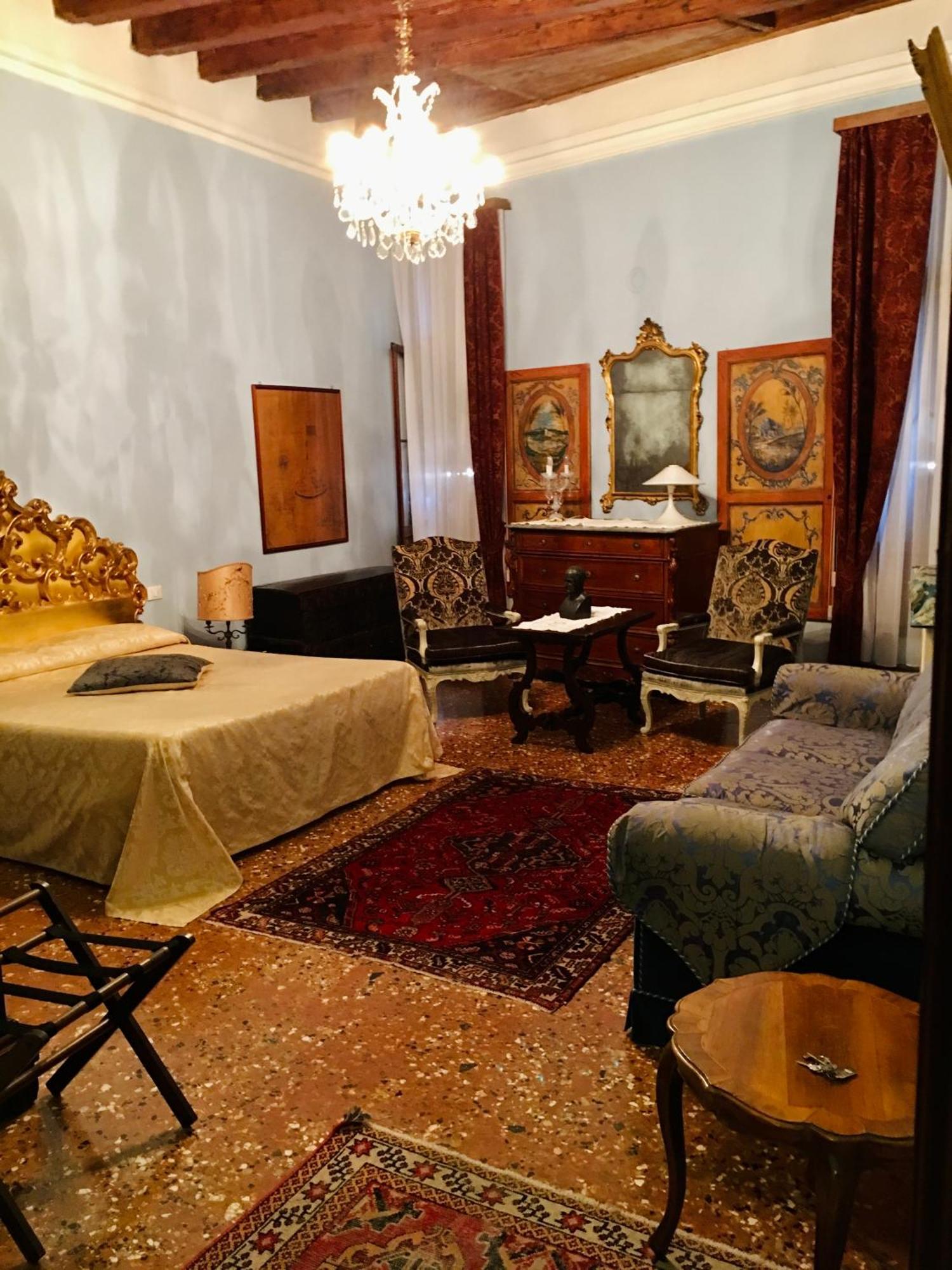 Console Palais Hotel Венеция Екстериор снимка